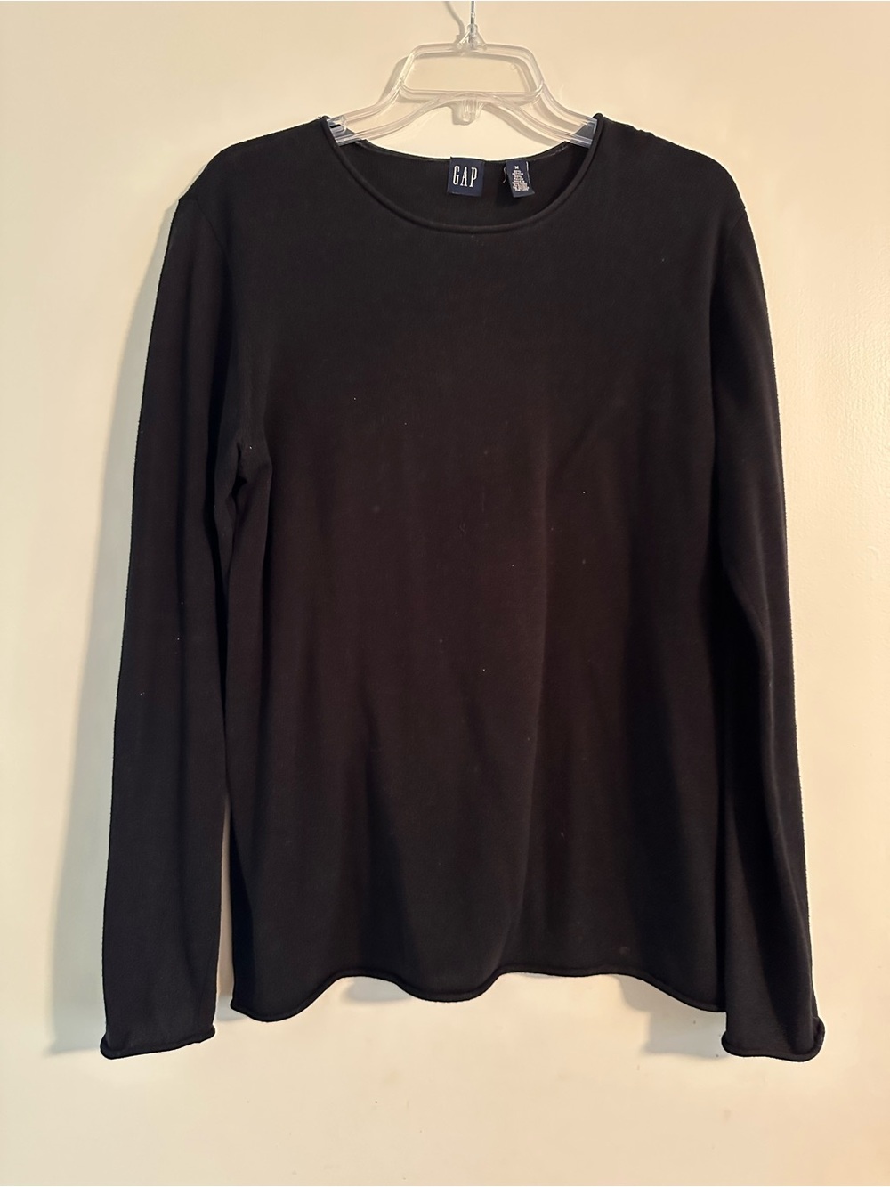 GAP Women’s Black Crewneck Long Sleeve Sweater